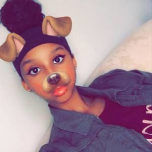 Meet your Posher, Elizabeth